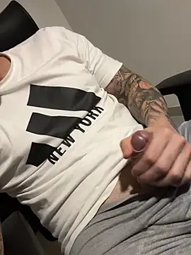 Snapshot of joshmahe chatting on 12, 10, 2025 joshmahe online show from 12, 10, 2025