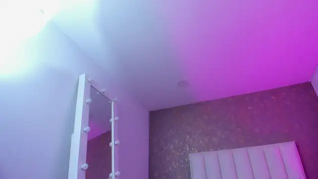 Snapshot of KaylieBrooks chatting on 1, 12, 2025 KaylieBrooks online show from 1, 12, 2025