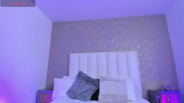 Snapshot of KaylieBrooks chatting on 20, 12, 2025 KaylieBrooks online show from 20, 12, 2025