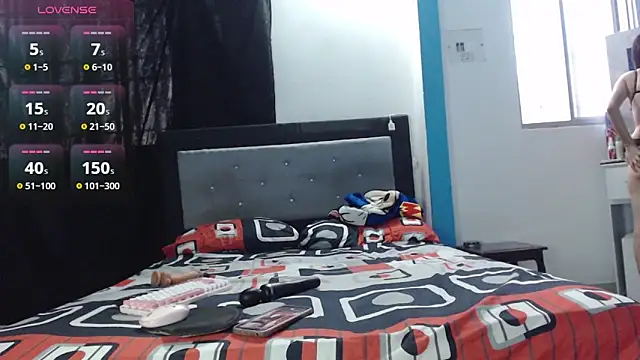 Snapshot of Luisa_Paul chatting on 21, 10, 2025 Luisa Paul online show from 21, 10, 2025