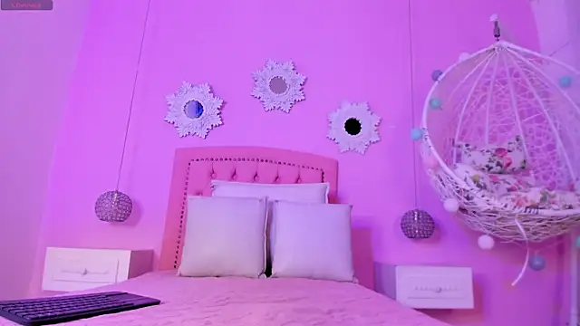 Snapshot of CannelaSmith chatting on 6, 1, 2026 CannelaSmith online show from 6, 1, 2026