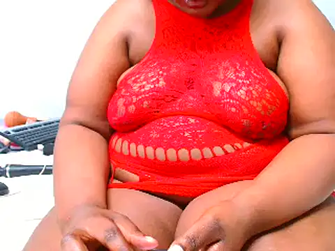 ROYALASS25 online show from 17, 3, 2025