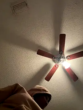 luvluvbubblesxo online show from 14, 12, 2025