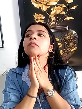 ValerieLove  online show from 25, 9, 2025