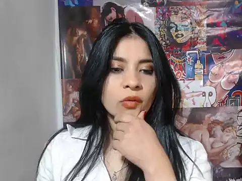 ValerieLove  online show from 3, 10, 2025