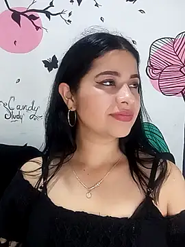 ValerieLove  online show from 5, 10, 2025