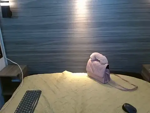 Penelopee Rouse online show from 23, 11, 2025