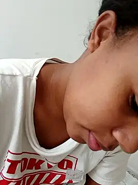 MoniqueMulberry online show from 18, 9, 2025