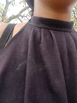 MoniqueMulberry online show from 2, 10, 2025