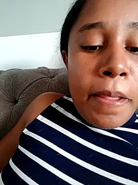 MoniqueMulberry online show from 6, 11, 2025