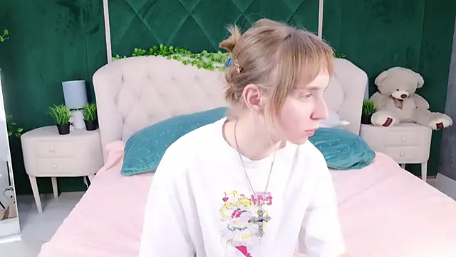 Beverly Gomes online show from 8, 10, 2025