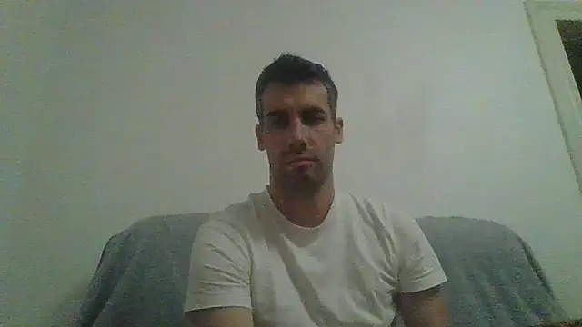 Snapshot of JulioIsHere4you chatting on 25, 10, 2025 JulioIsHere4you online show from 25, 10, 2025