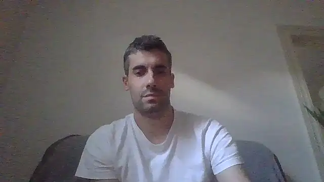 Snapshot of JulioIsHere4you chatting on 26, 10, 2025 JulioIsHere4you online show from 26, 10, 2025