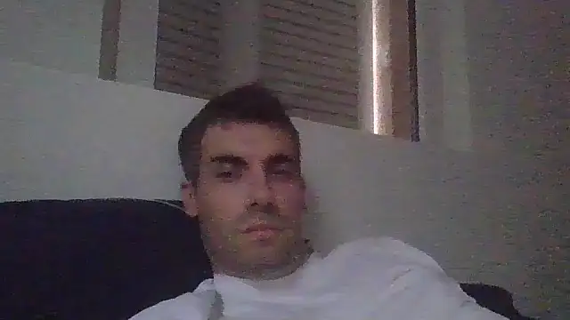 Snapshot of JulioIsHere4you chatting on 8, 11, 2025 JulioIsHere4you online show from 8, 11, 2025