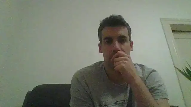 Snapshot of JulioIsHere4you chatting on 13, 11, 2025 JulioIsHere4you online show from 13, 11, 2025