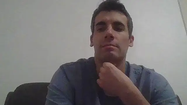 Snapshot of JulioIsHere4you chatting on 15, 11, 2025 JulioIsHere4you online show from 15, 11, 2025