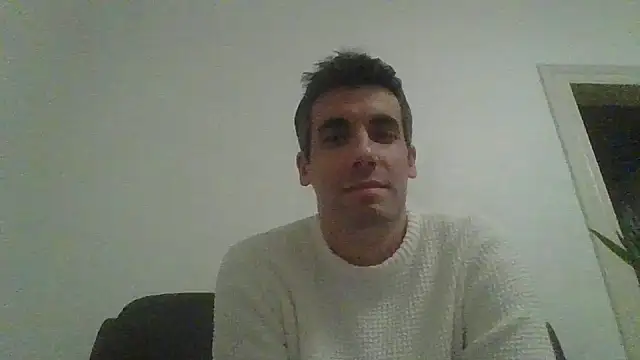 Snapshot of JulioIsHere4you chatting on 25, 11, 2025 JulioIsHere4you online show from 25, 11, 2025