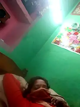 CUTE-004 online show from 15, 12, 2025