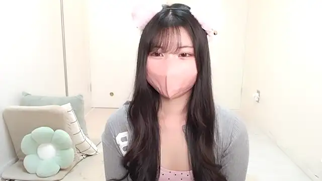 moka-neko online show from 4, 11, 2025