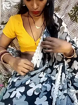 Snapshot of Bhabhilux2025 chatting on 7, 1, 2026 Bhabhilux2025 online show from 7, 1, 2026