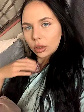 Snapshot of ksenia123 chatting on 24, 10, 2025 ksenia123 online show from 24, 10, 2025