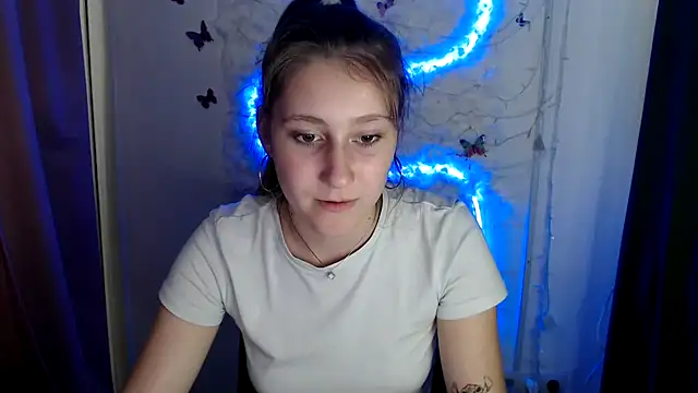 Milka kamila online show from 10, 9, 2025