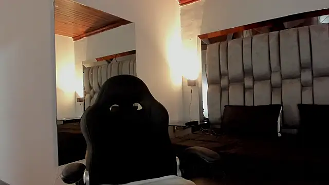 AnnaraLein online show from 7, 11, 2025