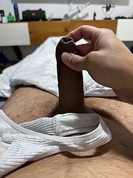 andres52720 online show from 2, 2, 2026