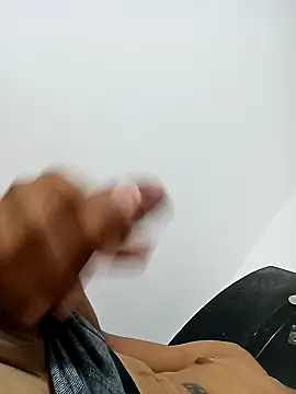 Snapshot of Brayan51_- chatting on 24, 9, 2025 Brayan51 - online show from 24, 9, 2025