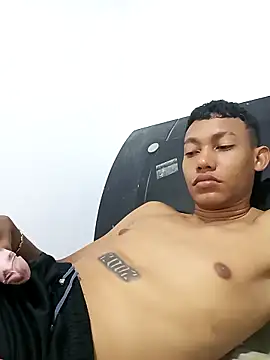 Snapshot of Brayan51_- chatting on 2, 10, 2025 Brayan51 - online show from 2, 10, 2025