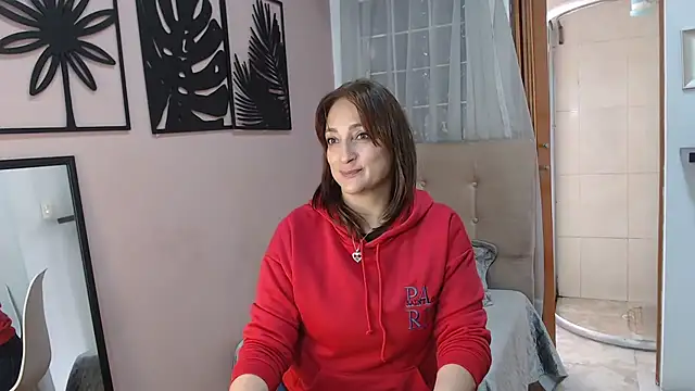 amara rousse1 online show from 8, 11, 2025