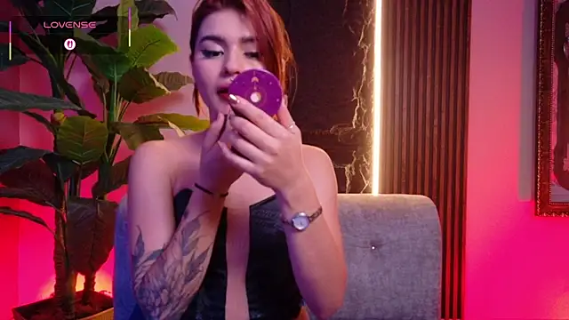 Snapshot of La_Diabla_111_ chatting on 30, 11, 2025 La Diabla 111 online show from 30, 11, 2025