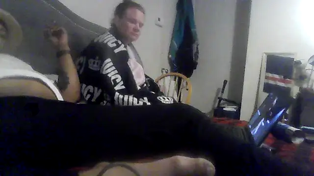 Sexdemonfrfr online show from 2, 4, 2026