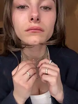 SophiiaStarr online show from 8, 3, 2026