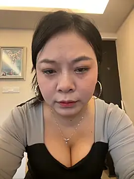 Snapshot of smgirls chatting on 15, 11, 2025 smgirls online show from 15, 11, 2025