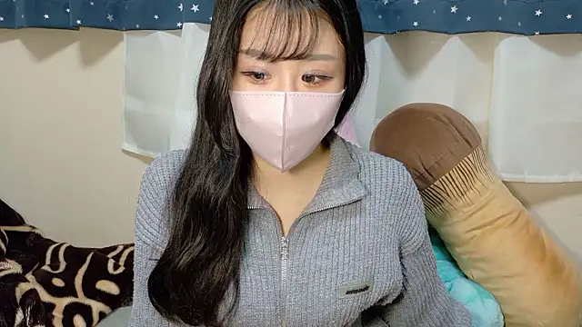 Ema-- online show from 4, 12, 2025