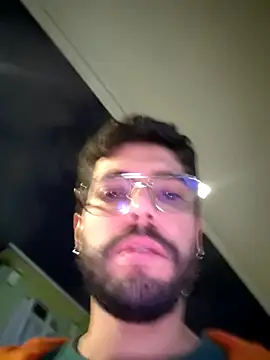 Snapshot of DanteWinter chatting on 18, 12, 2025 DanteWinter online show from 18, 12, 2025