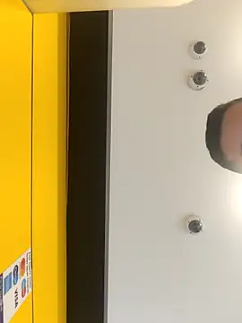 Snapshot of DanteWinter chatting on 23, 12, 2025 DanteWinter online show from 23, 12, 2025