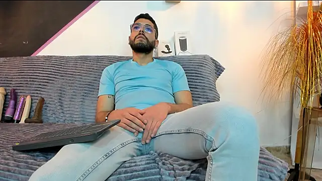 Snapshot of DanteWinter chatting on 2, 3, 2026 DanteWinter online show from 2, 3, 2026