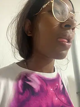 MarianRosse online show from 4, 12, 2025