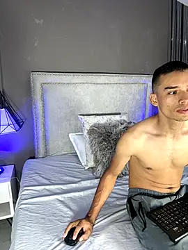 Tasha and Karl online show from 25, 9, 2025