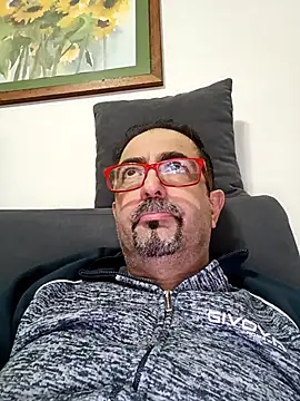 Snapshot of max_im69 chatting on 20, 12, 2025 max im69 online show from 20, 12, 2025