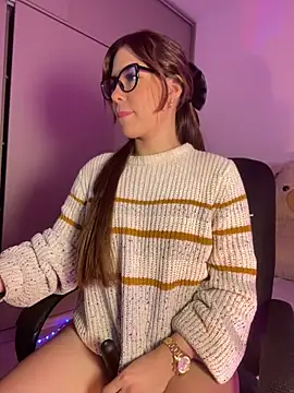 Charlottediolet online show from 17, 11, 2025