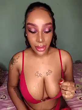 Snapshot of Queen_Amara chatting on 19, 9, 2025 Queen Amara online show from 19, 9, 2025