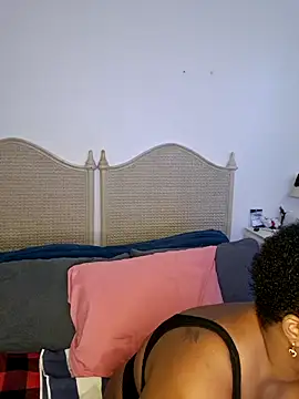 Snapshot of Kream_Cherry chatting on 2, 10, 2025 Kream Cherry online show from 2, 10, 2025