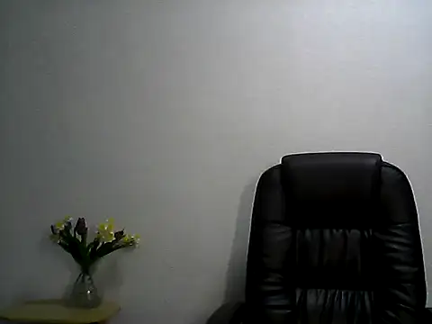 EllaLove2277 online show from 3, 3, 2026