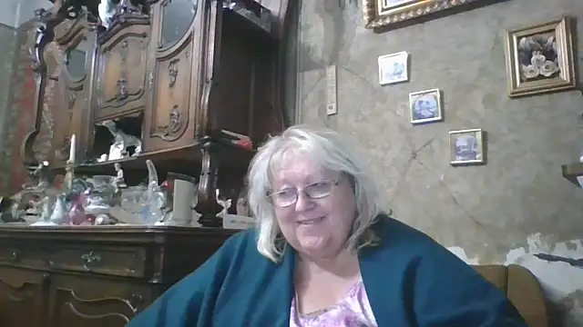 Lala-Love56 online show from 10, 9, 2025