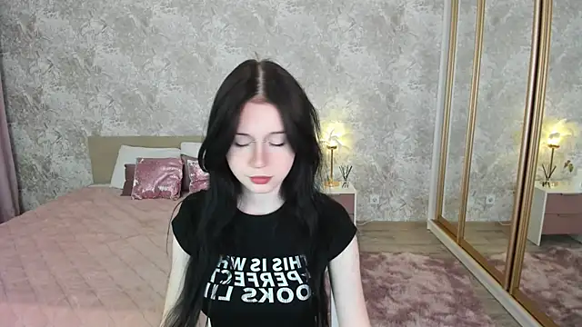 VioletHarme online show from 29, 4, 2026