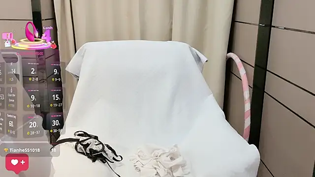  Ling Ling online show from 31, 10, 2025