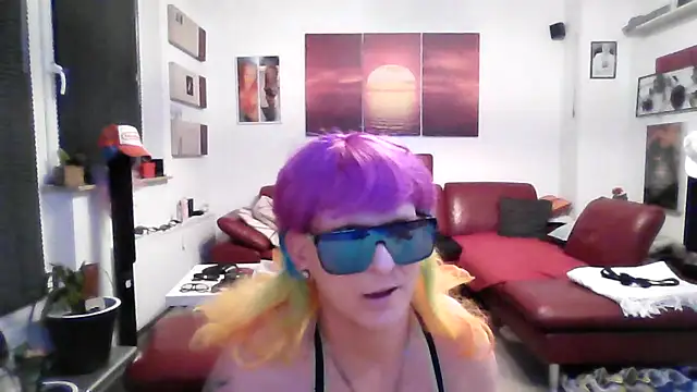 hellgirl1980 online show from 24, 9, 2025